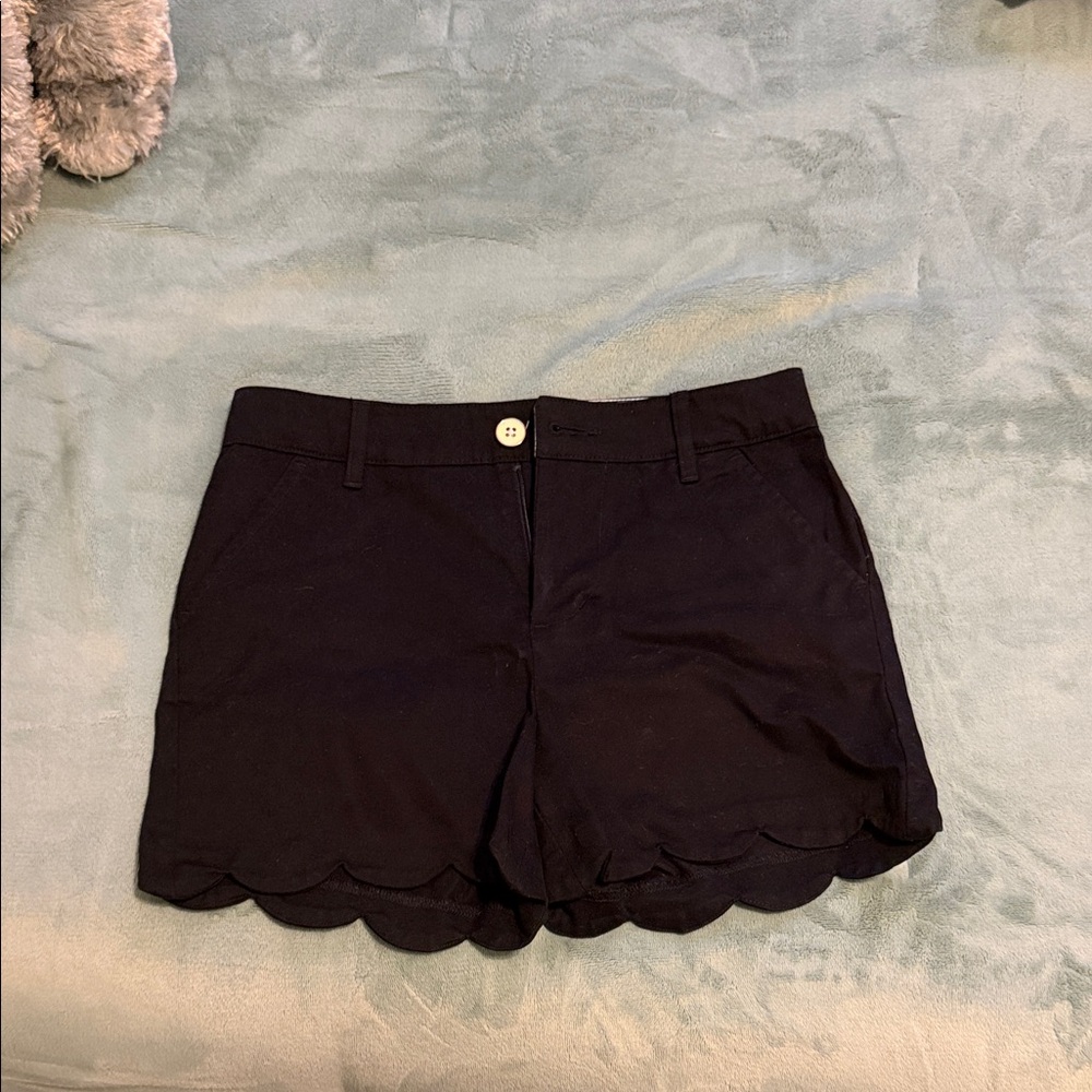 Crown & Ivy Black Scalloped High Waist Shorts